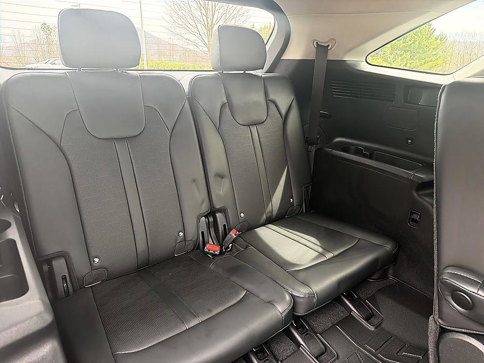 Used 2025 Kia Sorento EX image 22