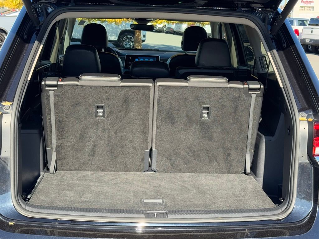 Used 2024 Volkswagen Atlas SE image 18