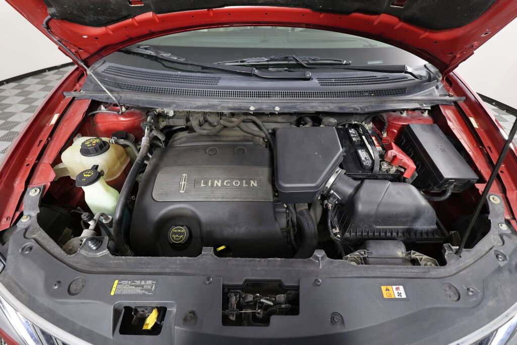 Used 2014 Lincoln MKX AWD w/ Equipment Group 102A image 40