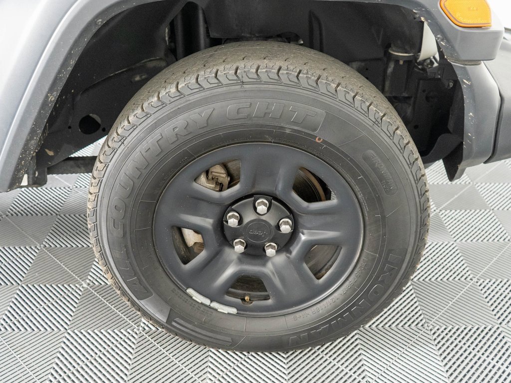 Used 2018 Jeep Wrangler Unlimited Sport image 27