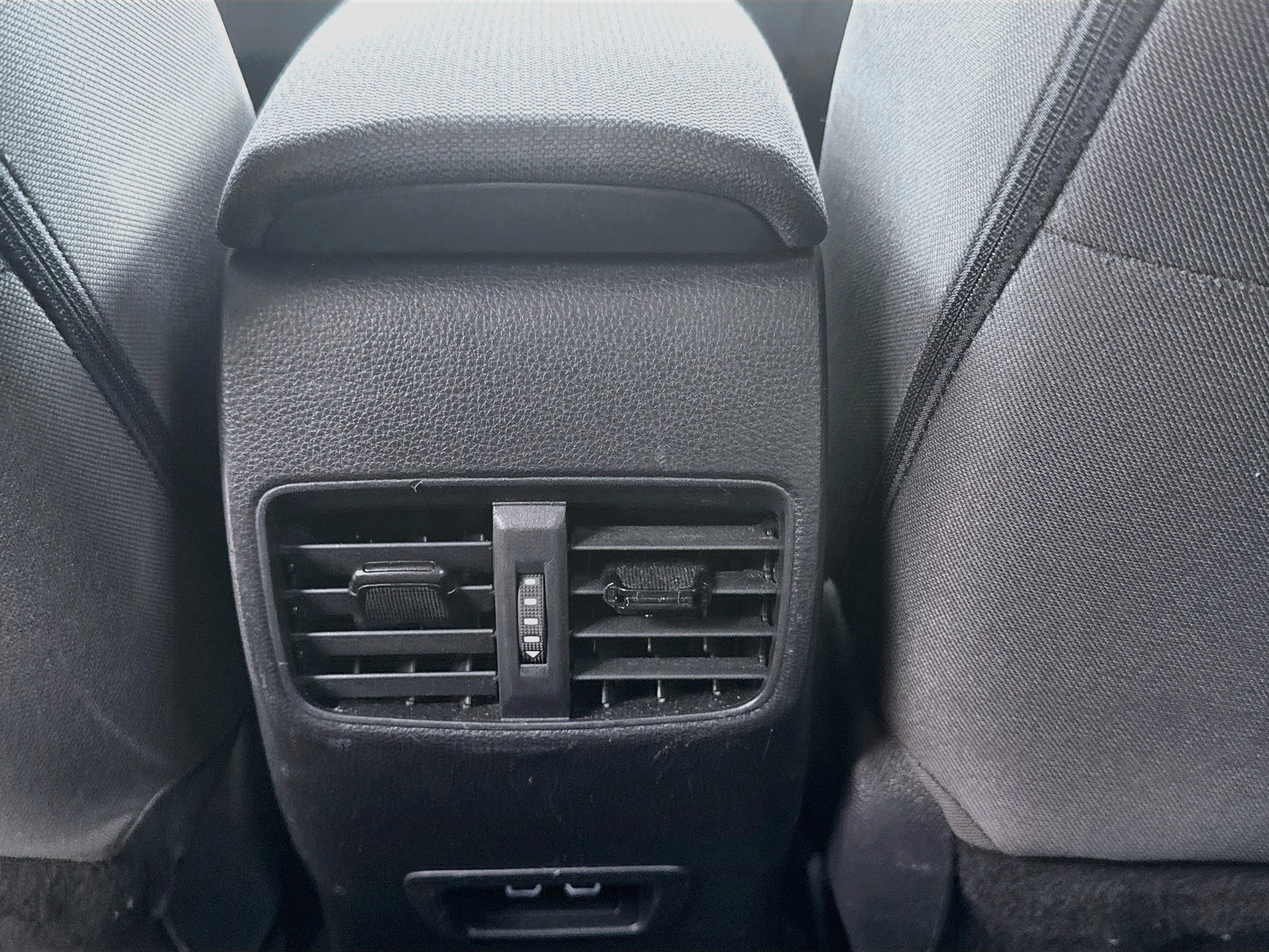 Used 2024 Toyota Corolla Cross LE w/ Moonroof Package FWD image 20