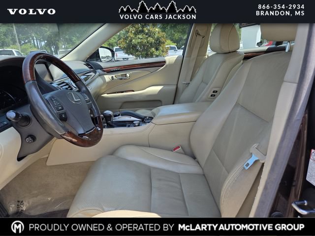 Used 2016 Lexus LS 460 AWD w/ Comfort Package image 14