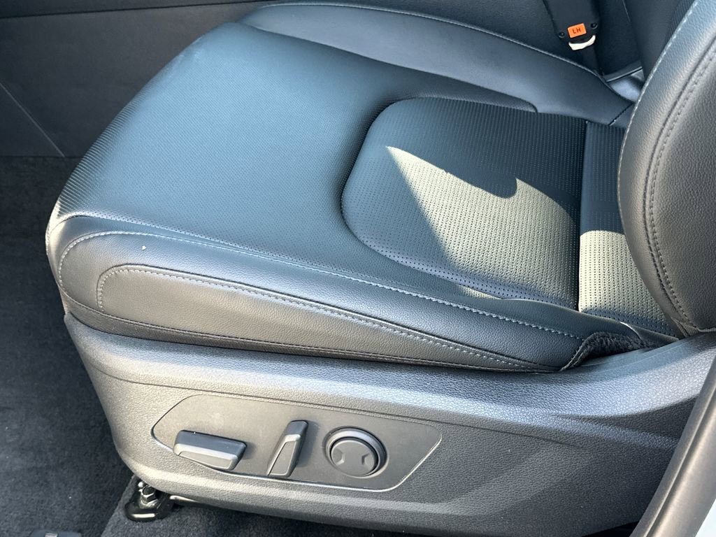 New 2026 Kia Sportage EX FWD image 19