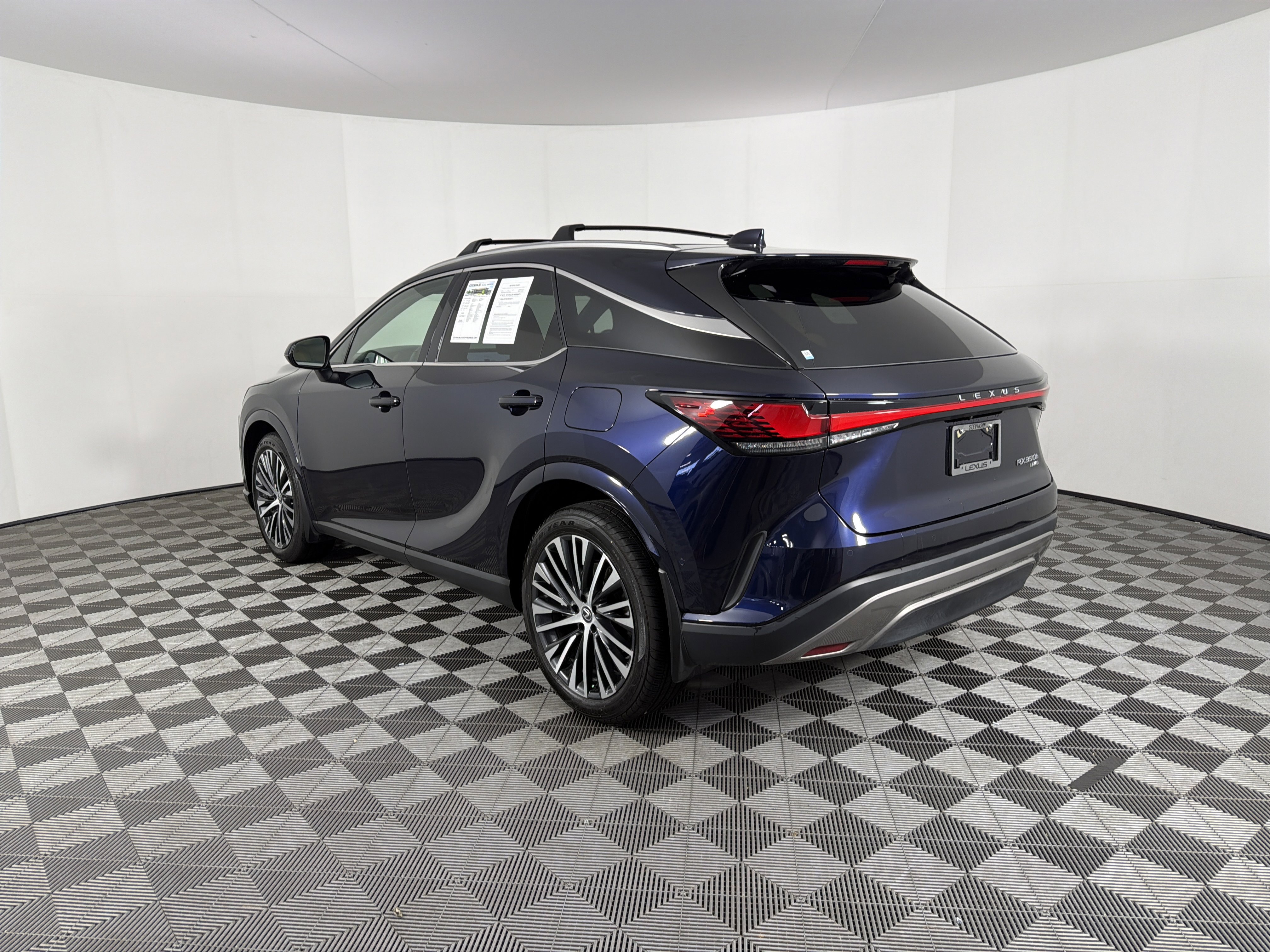 Used 2025 Lexus RX 350 w/ Convenience Package AWD/4WD image 22