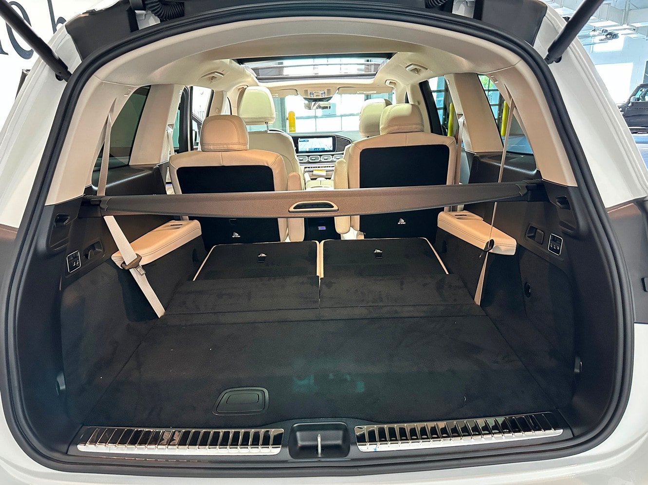 New 2026 Mercedes-Benz GLS 450 4MATIC image 17
