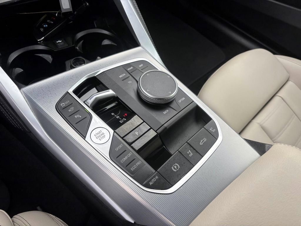 Used 2024 BMW 440i xDrive Convertible w/ Premium Package image 23