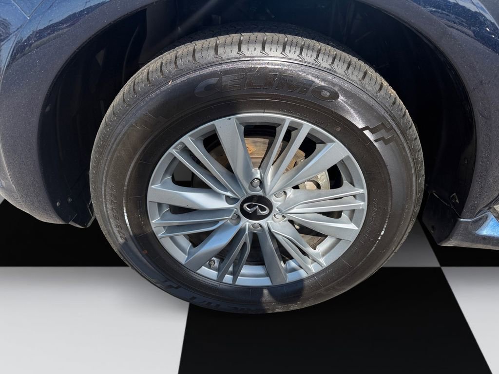 Used 2024 INFINITI QX80 Luxe image 14