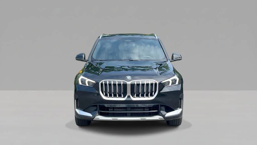Used 2026 BMW X1 xDrive28i w/ Technology Package AWD/4WD image 3