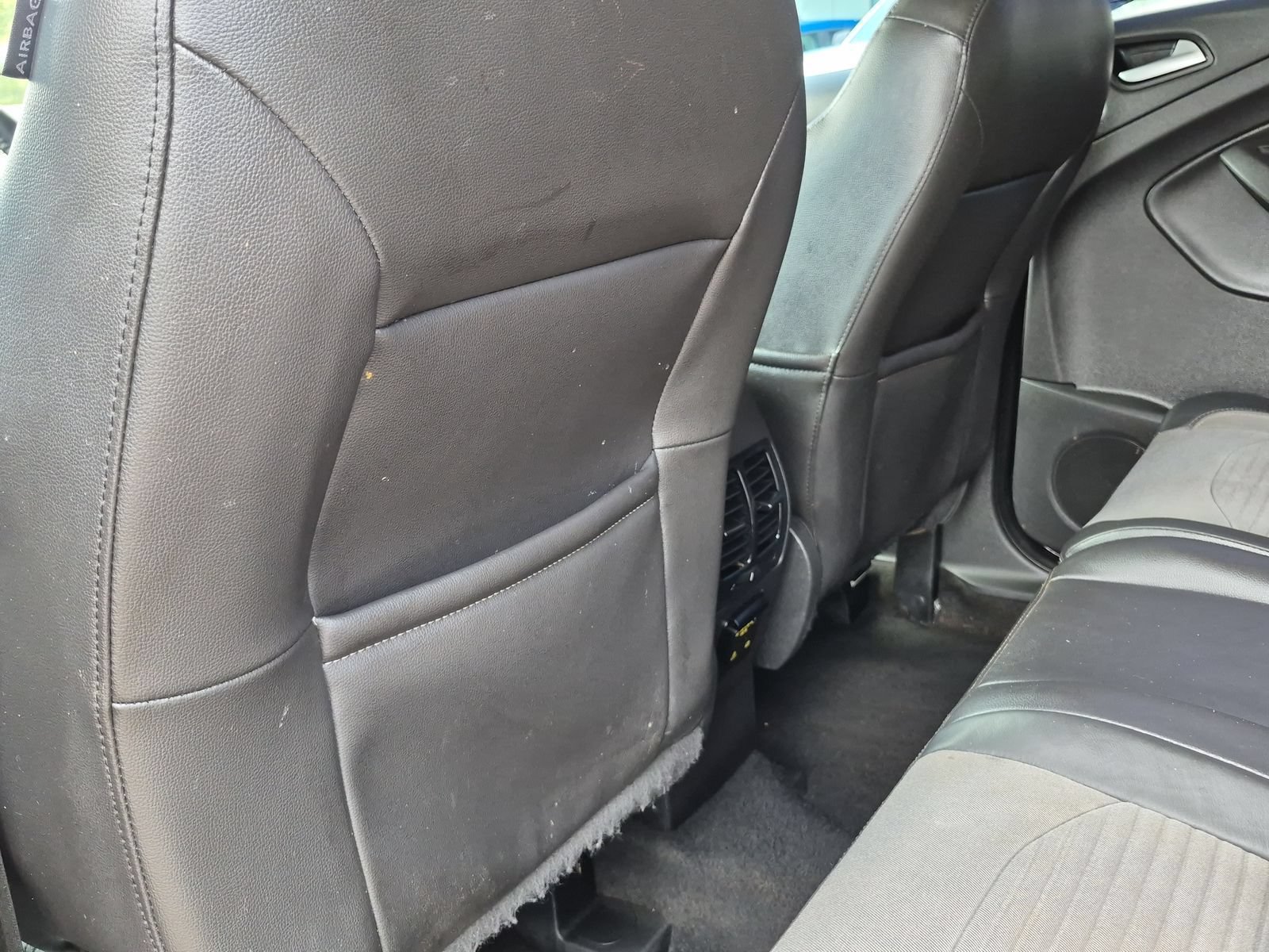 Used 2017 Ford Escape SE w/ Equipment Group 201A AWD/4WD image 17