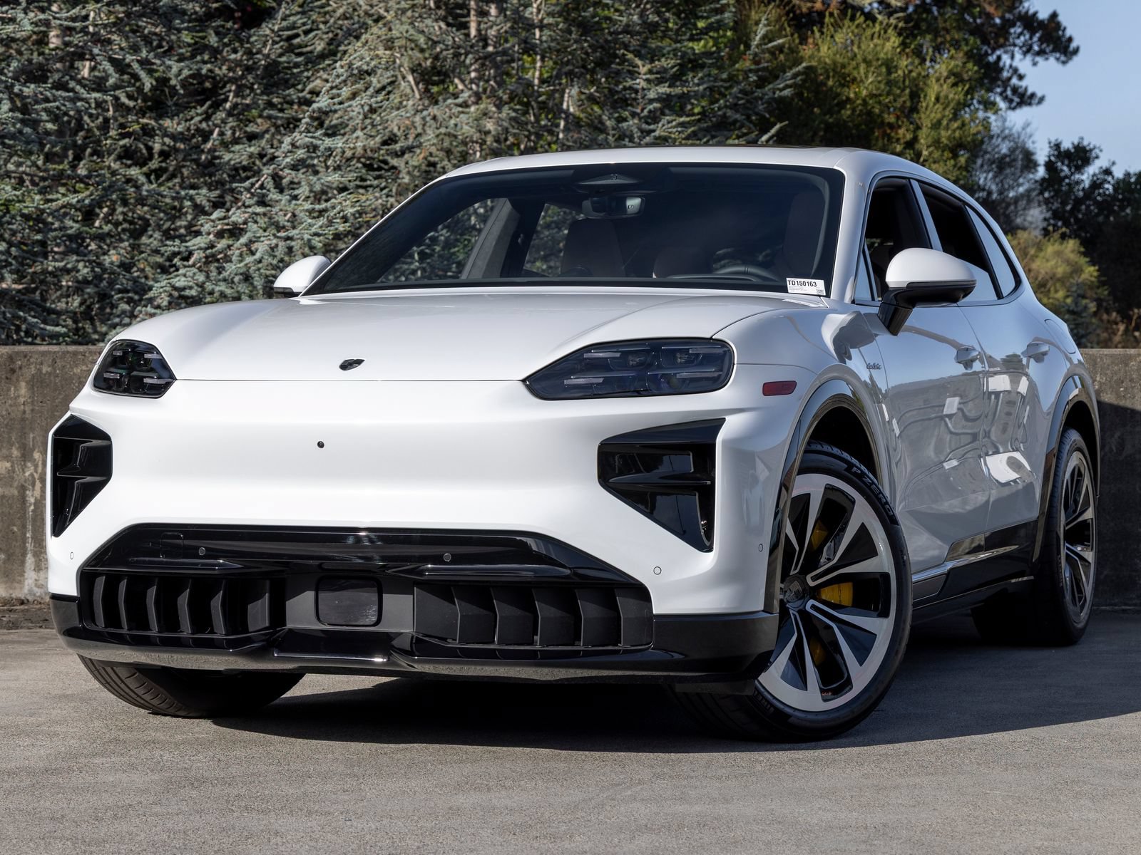 New 2026 Porsche Cayenne Turbo AWD/4WD image 1