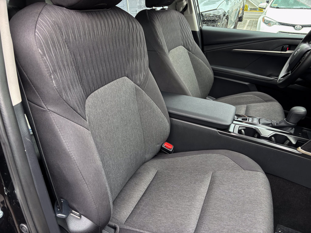 Used 2026 Toyota Camry LE FWD image 33
