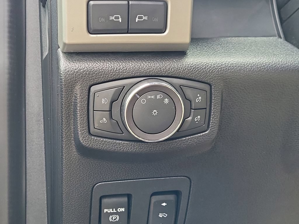 Used 2019 Ford F150 Lariat AWD/4WD image 39
