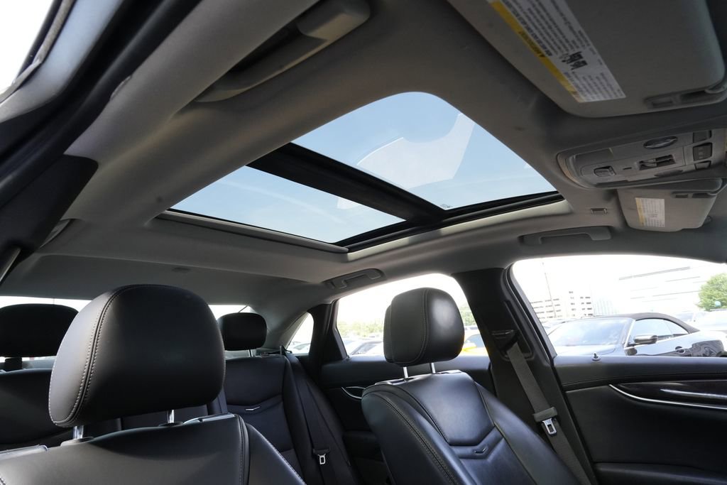 Used 2014 Cadillac XTS Premium AWD/4WD image 32