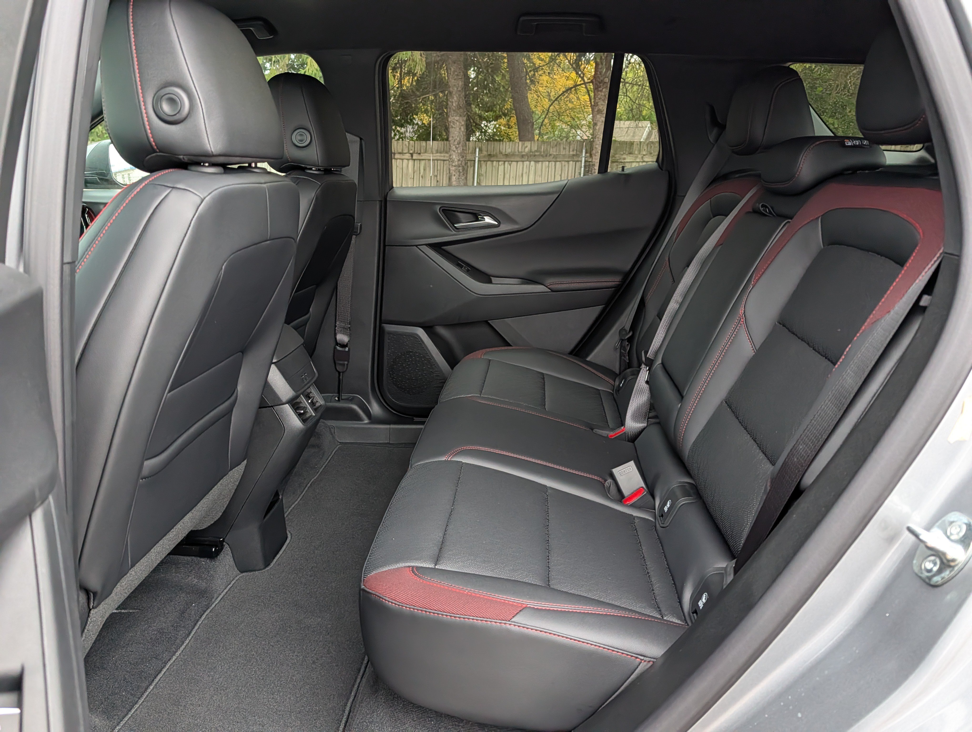 New 2027 Chevrolet Equinox RS AWD/4WD image 9