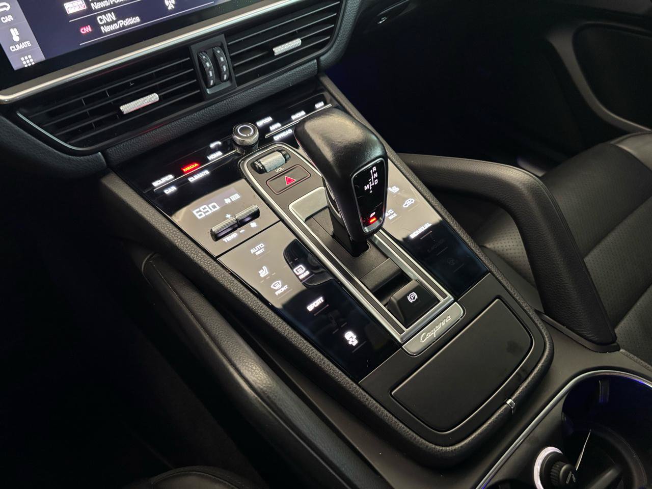 Used 2019 Porsche Cayenne AWD/4WD image 40