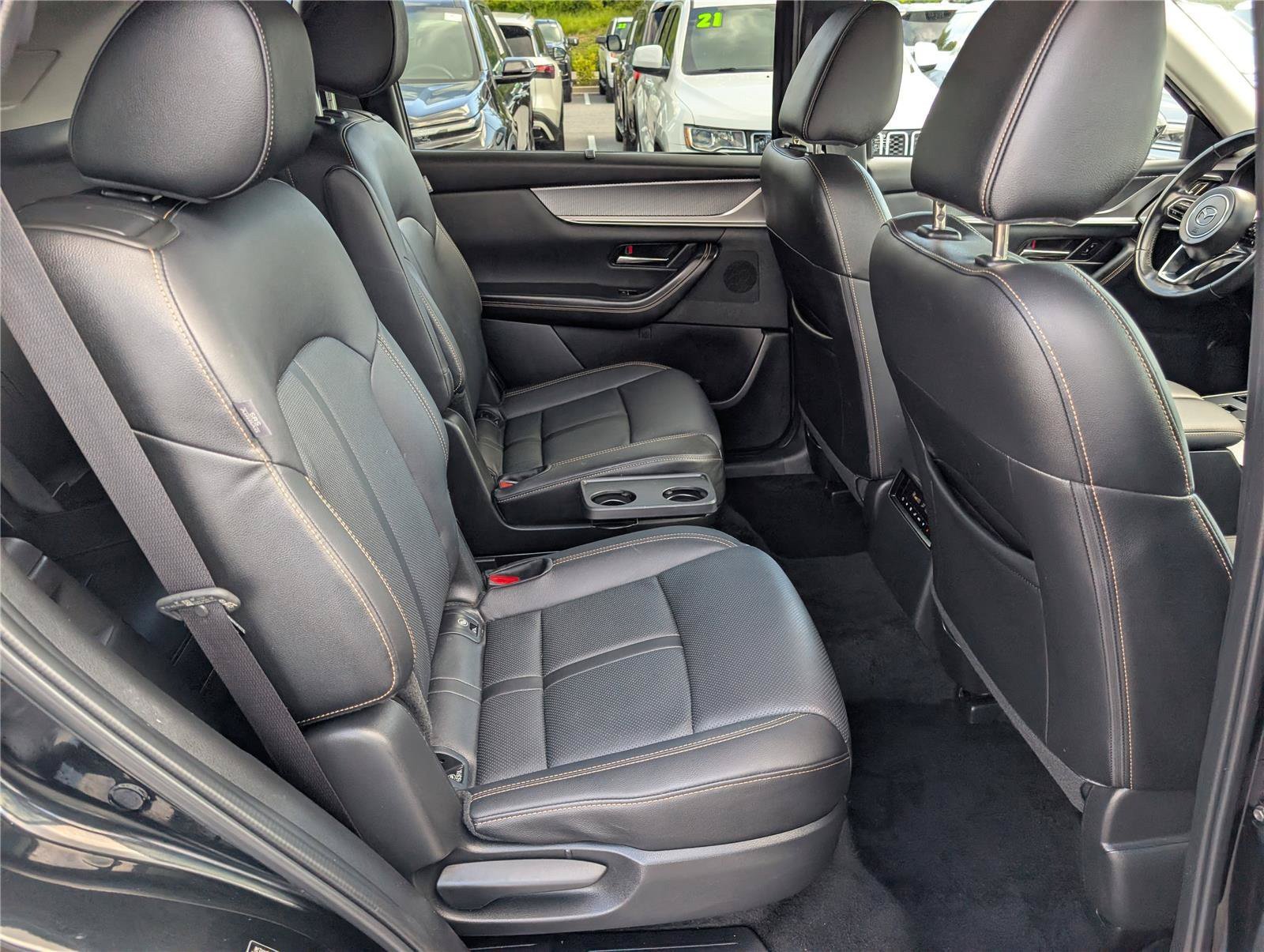 Used 2024 MAZDA CX-90 Plug-In Hybrid w/ Preferred AWD/4WD image 11