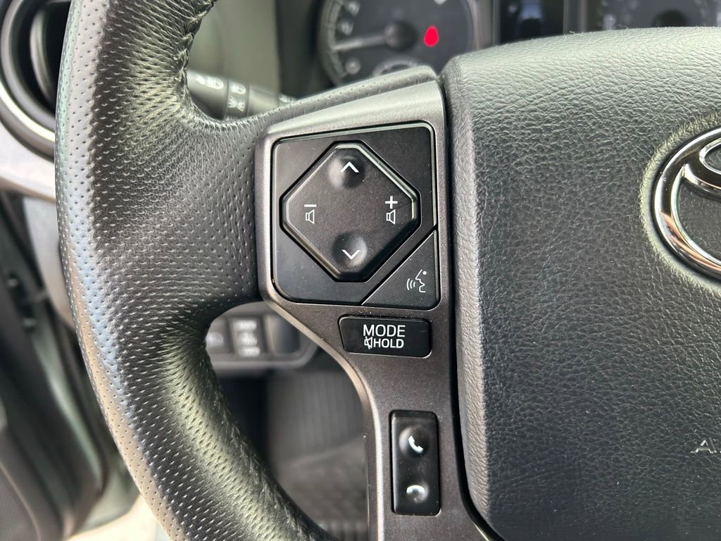 Used 2023 Toyota Tacoma TRD Off-Road w/ TRD Premium Off Road Package image 22