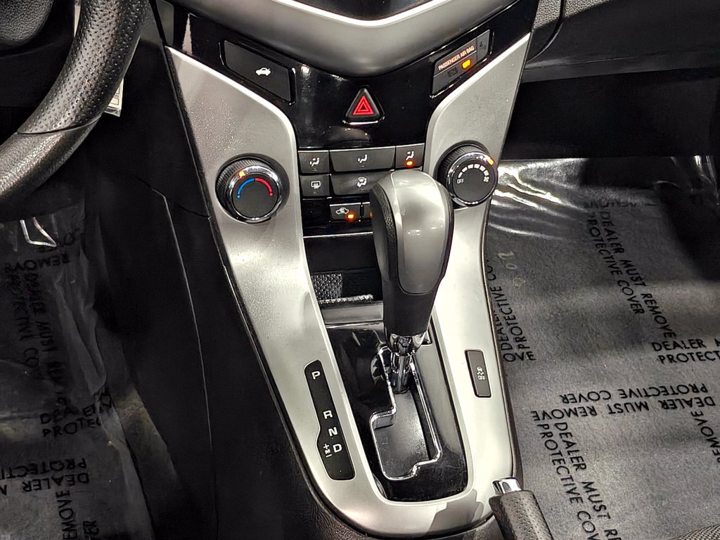 Used 2015 Chevrolet Cruze LT FWD image 7