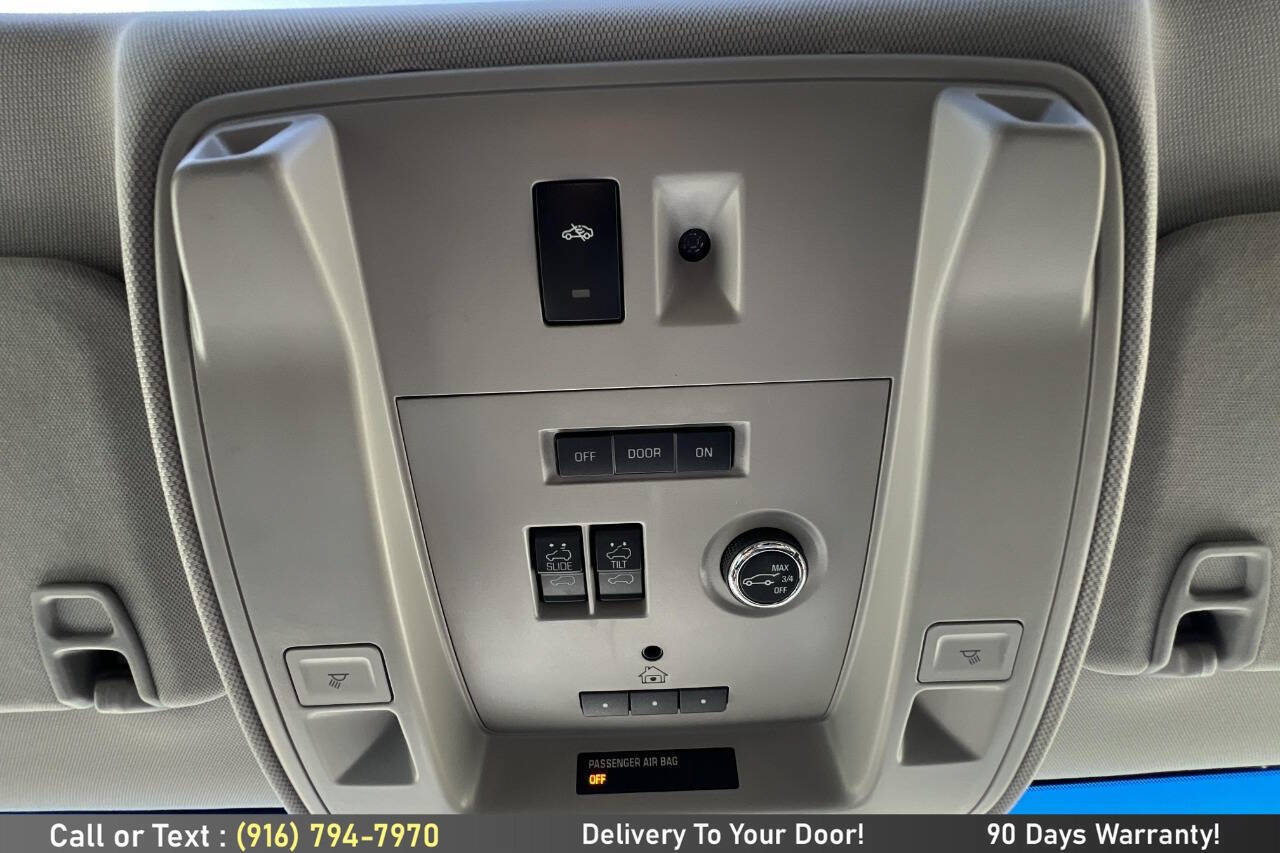 Used 2015 Cadillac Escalade ESV Premium AWD/4WD image 32