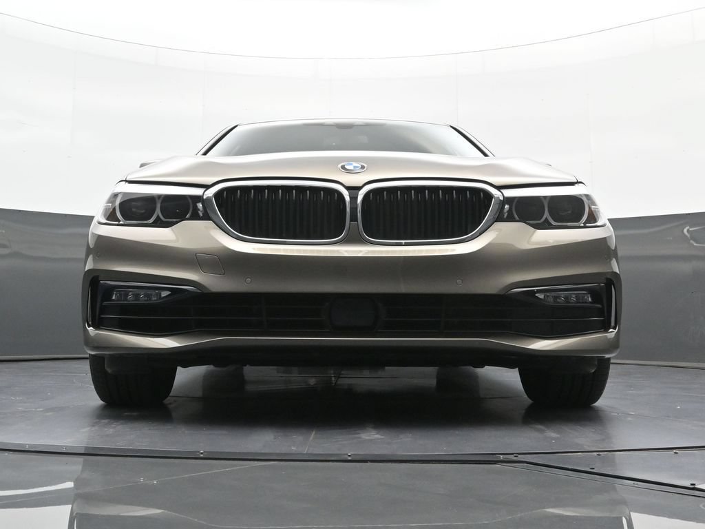 Used 2018 BMW 530e xDrive AWD/4WD image 23