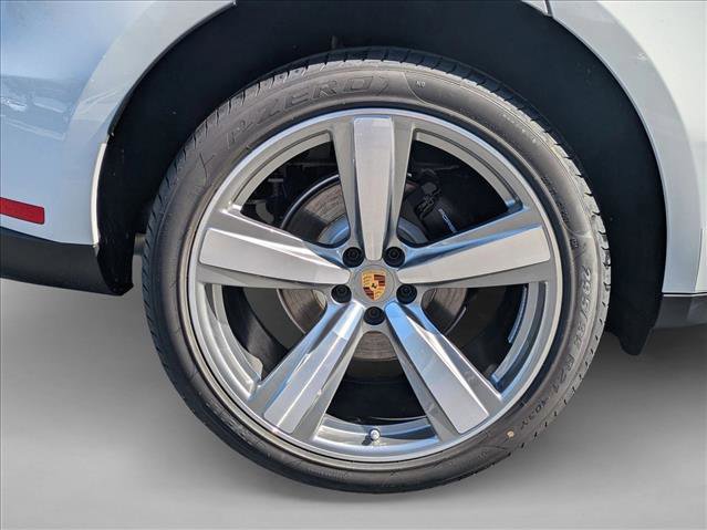 Certified 2025 Porsche Macan image 29