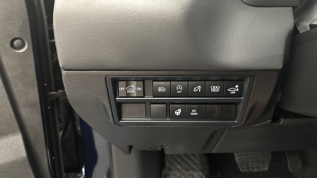 Certified 2025 Toyota Tundra Platinum AWD/4WD image 29