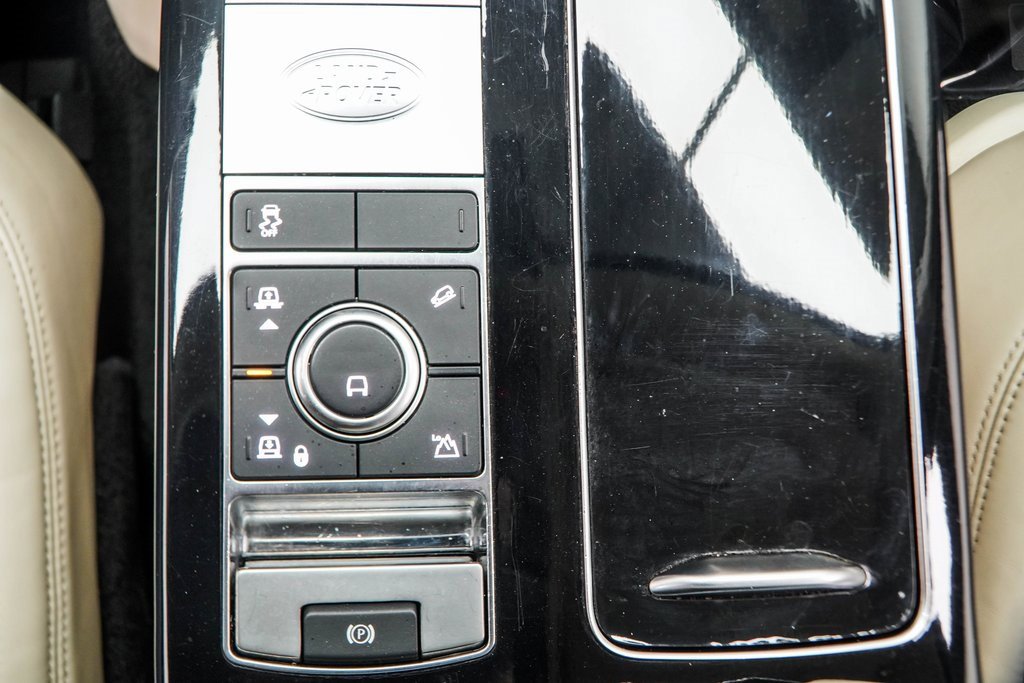 Used 2019 Land Rover Range Rover HSE image 21