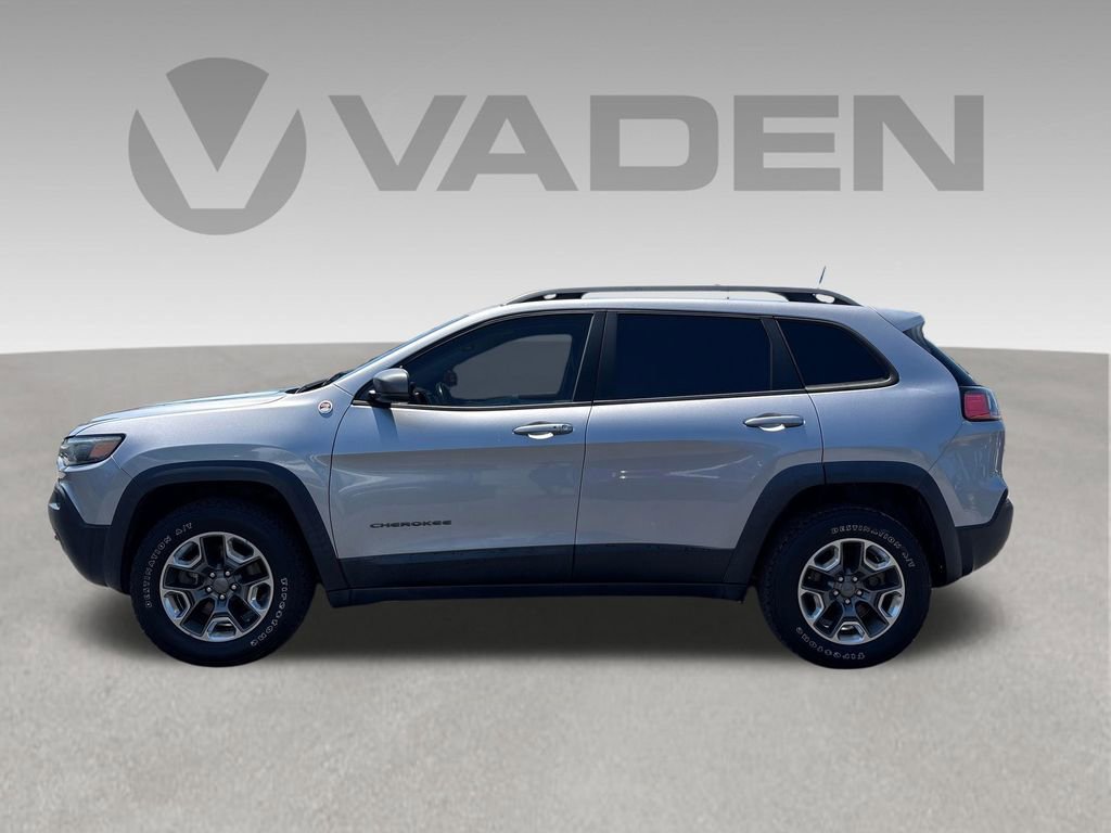 Used 2019 Jeep Cherokee Trailhawk AWD/4WD image 2