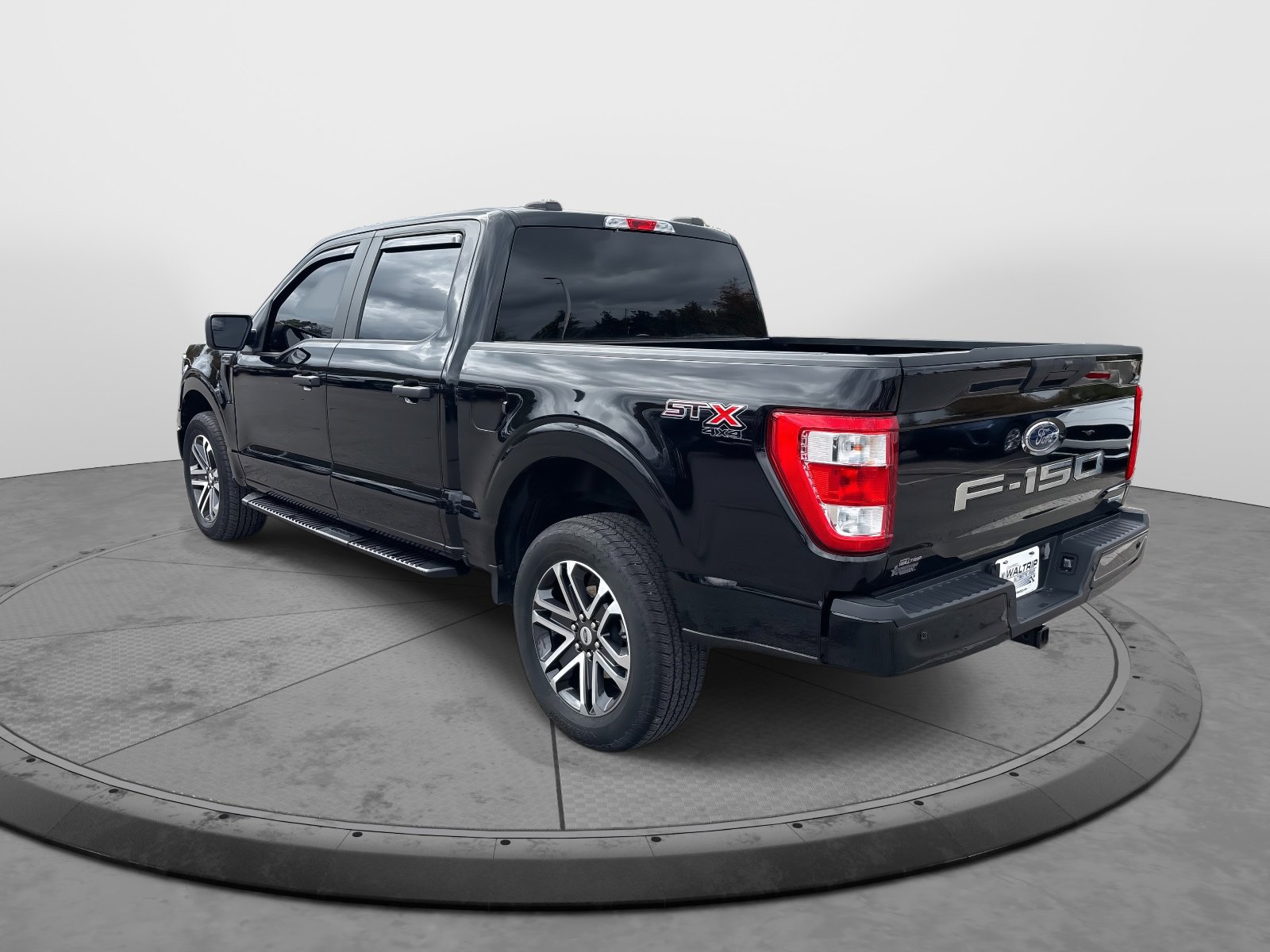Used 2023 Ford F150 XL w/ STX Appearance Package image 6
