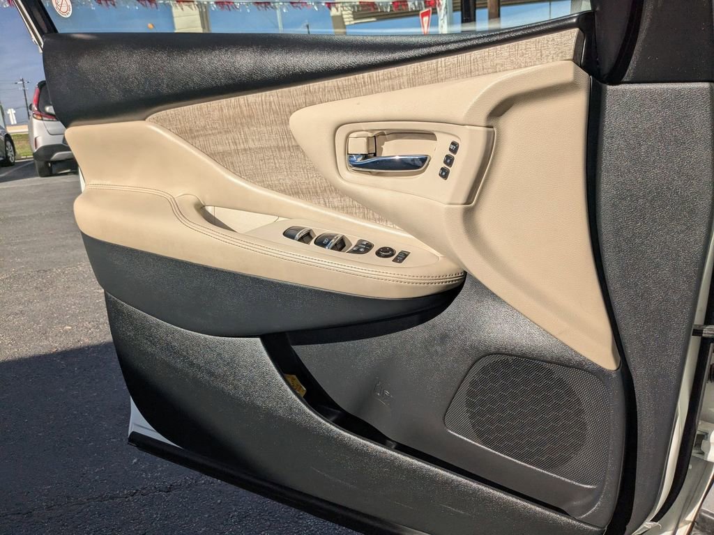 Used 2023 Nissan Murano SL w/ SL Moonroof Package image 13