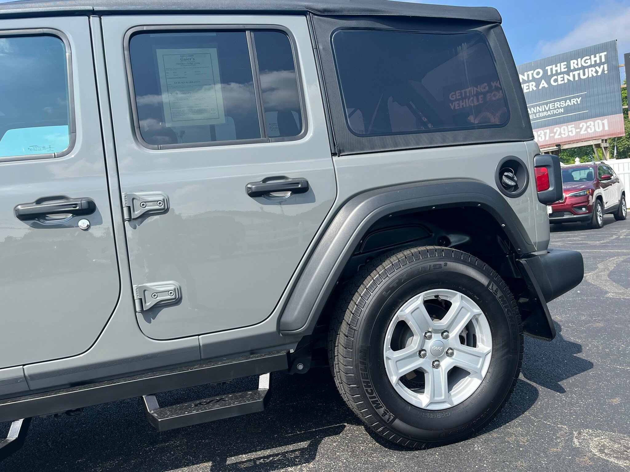 Used 2022 Jeep Wrangler Unlimited Sport AWD/4WD image 7