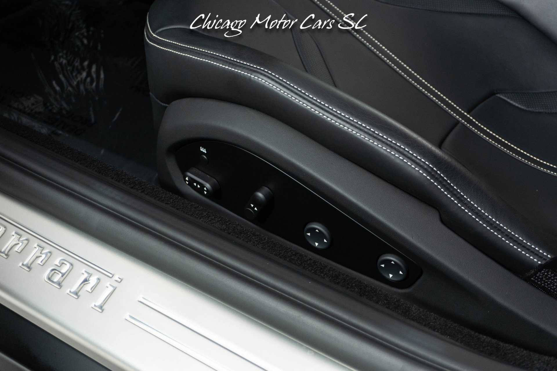 Used 2019 Ferrari 812 Superfast RWD image 30