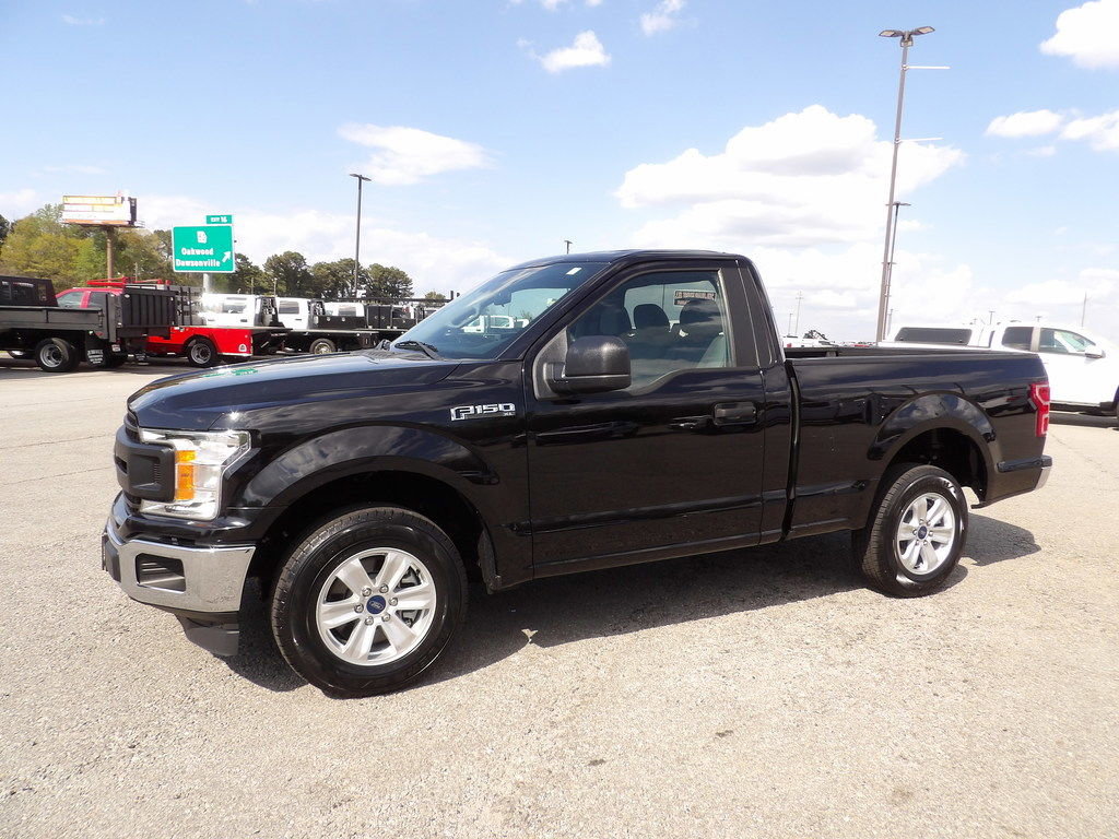 Used 2019 Ford F150 XL w/ Equipment Group 101A Mid RWD image 3
