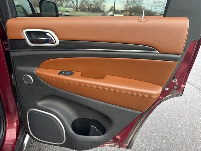 Used 2018 Jeep Grand Cherokee Summit image 20