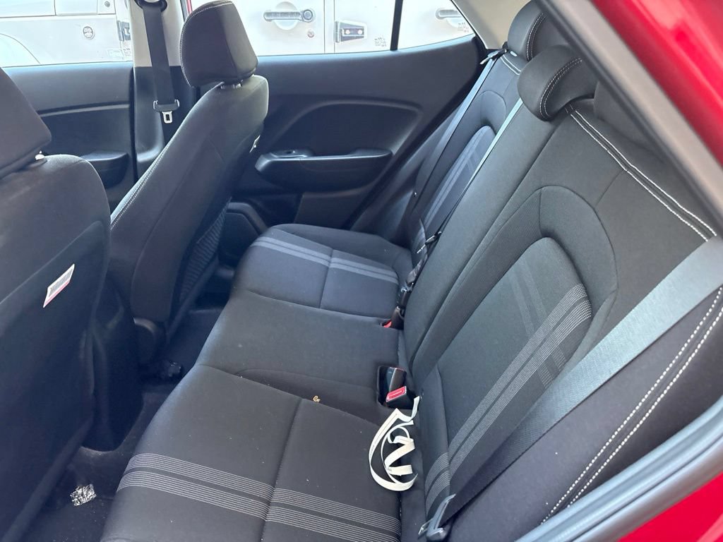 Used 2021 Hyundai Venue SEL FWD image 12