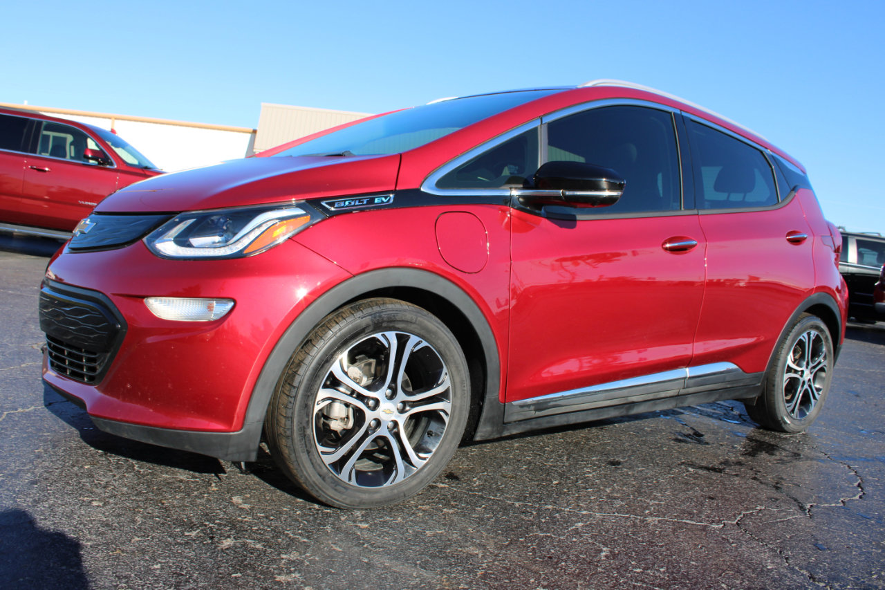 Used 2020 Chevrolet Bolt Premier w/ Infotainment Package image 11