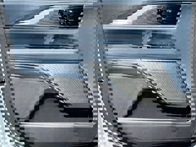 New 2025 Cadillac Escalade IQ Luxury 2 image 15