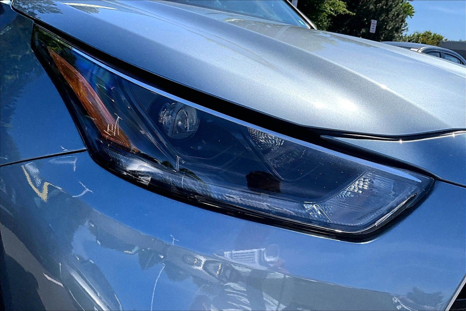 Used 2021 Toyota Highlander LE AWD/4WD image 27