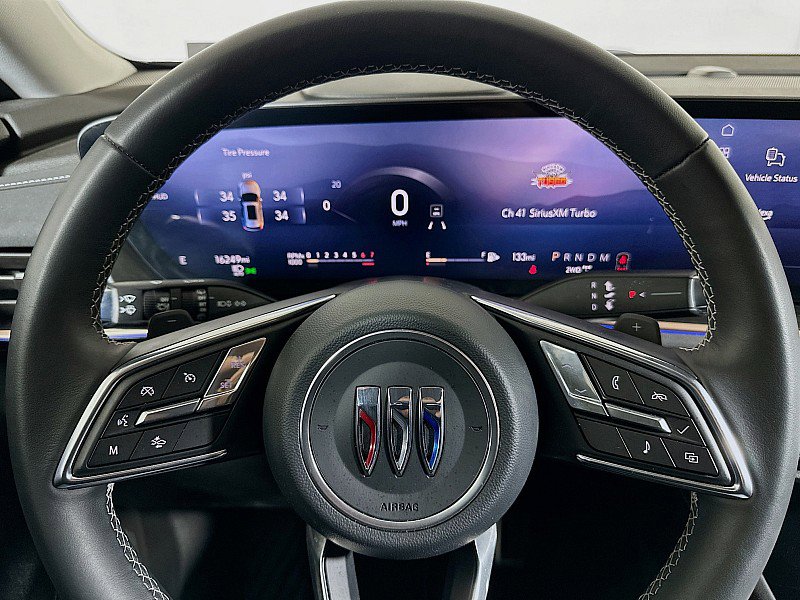 Used 2025 Buick Envision Sport Touring image 12