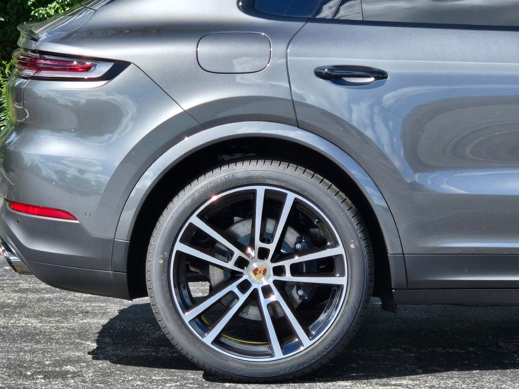 New 2026 Porsche Cayenne Coupe image 15