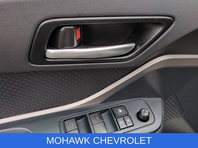 Used 2021 Toyota C-HR LE FWD image 22