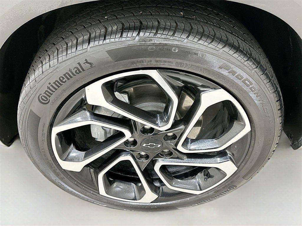 Used 2025 Chevrolet Trax RS w/ Driver Confidence Package image 30