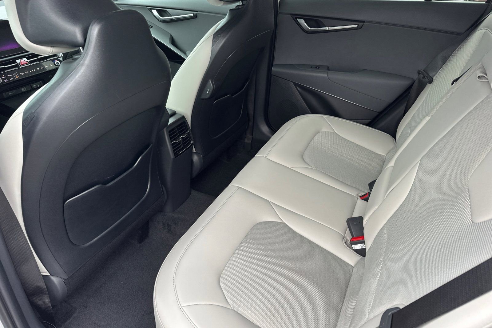 New 2026 Kia Niro EX image 12