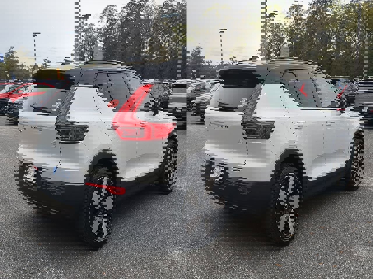 New 2024 Volvo XC40 Recharge Ultimate w/ Protection Package Premier image 4