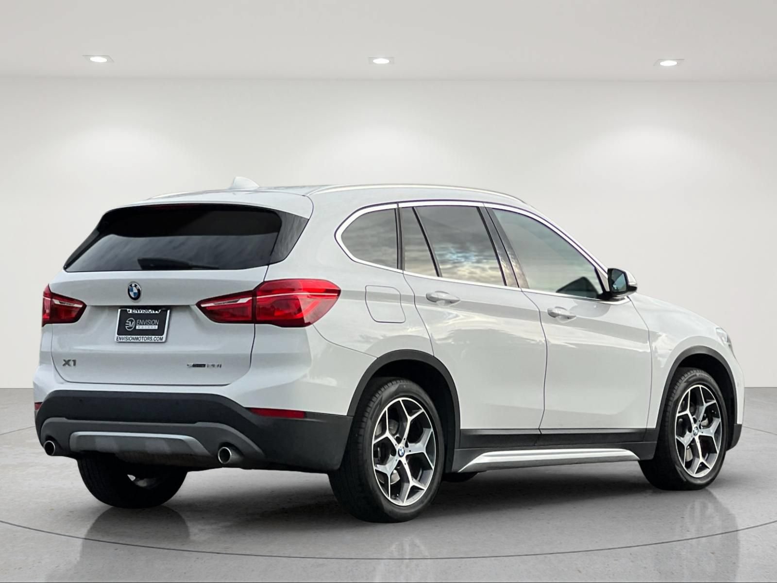 Used 2018 BMW X1 sDrive28i w/ Convenience Package FWD image 5