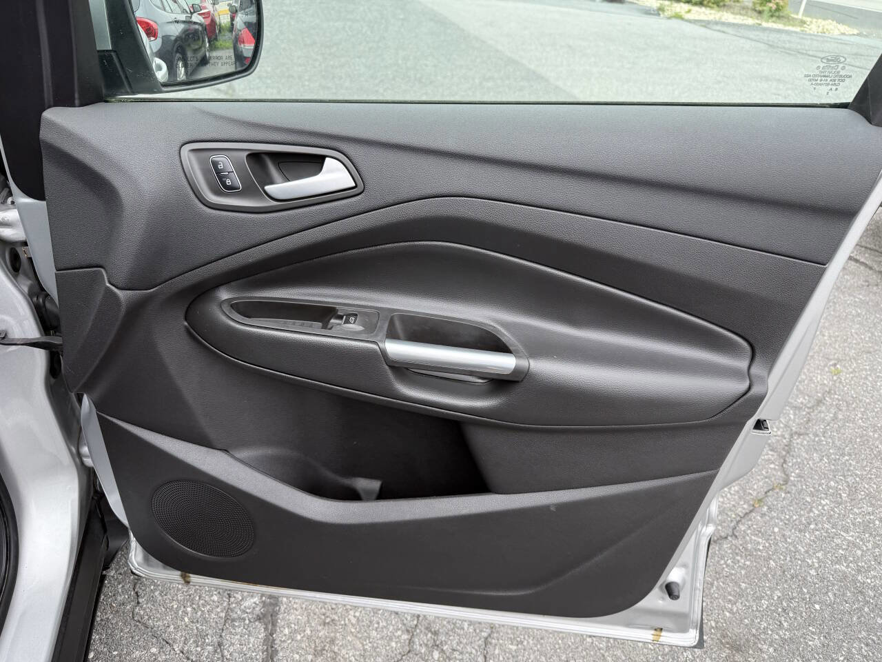 Used 2017 Ford Escape SE w/ Equipment Group 201A image 21