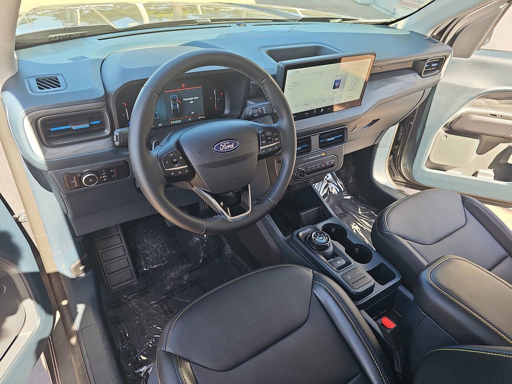 Used 2025 Ford Maverick Lobo AWD/4WD image 16