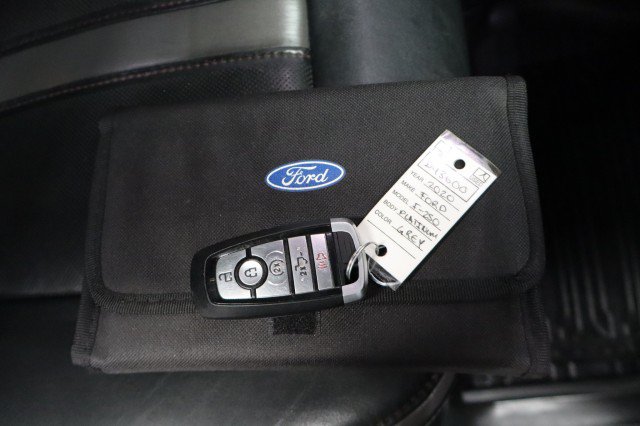 Used 2020 Ford F250 Platinum w/ FX4 Off-Road Package AWD/4WD image 59
