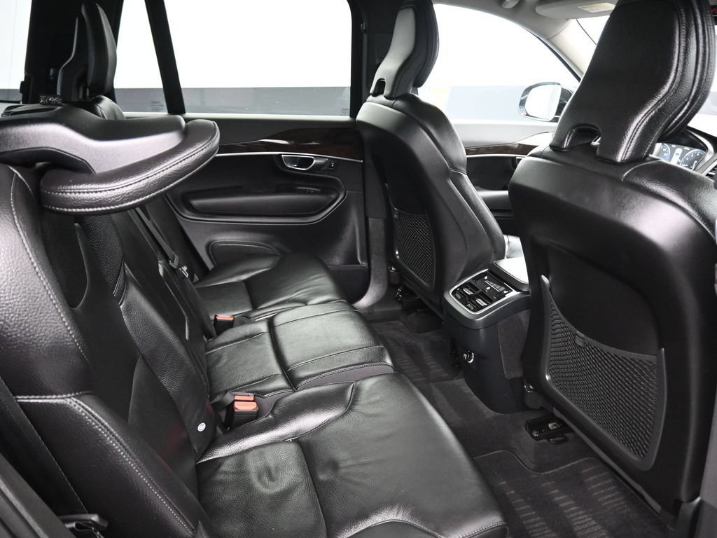 Used 2019 Volvo XC90 T6 Momentum w/ Protection Package Premier AWD/4WD image 34