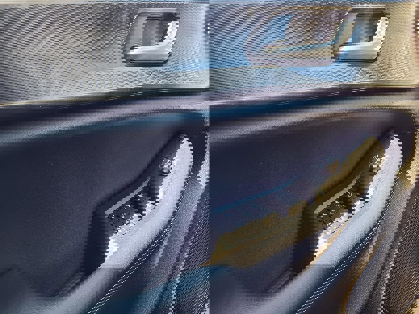 Used 2024 Jeep Grand Cherokee L Laredo w/ Luxury Tech Group I image 20